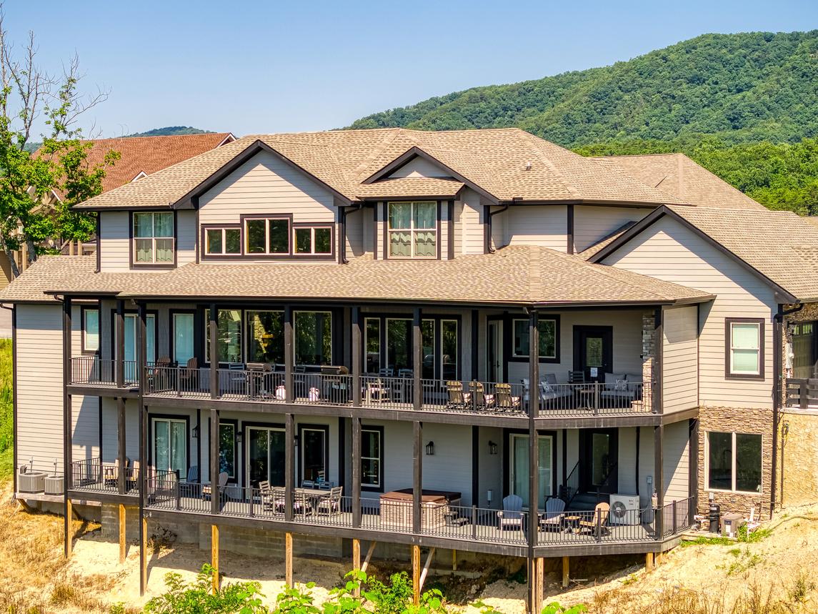 Rooms with a View - New Listing