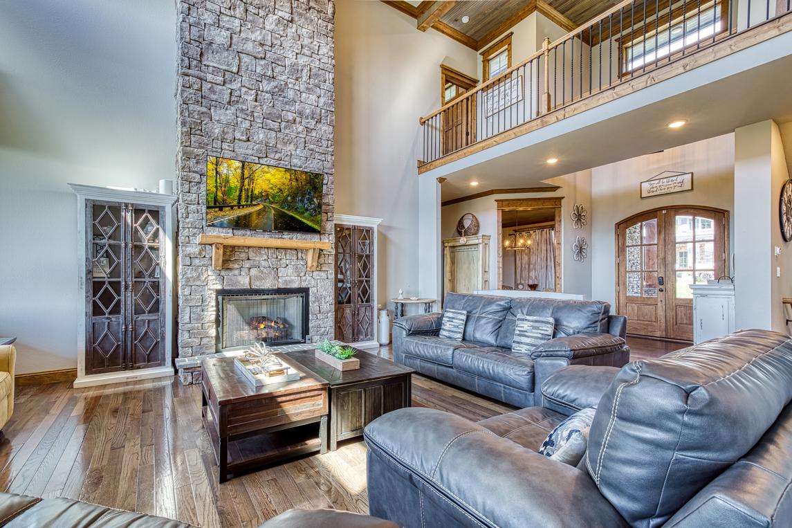 Rooms with a View - New Listing