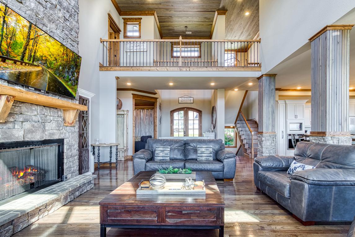 Rooms with a View - New Listing