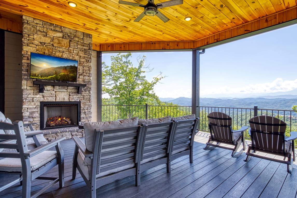 Rooms with a View - New Listing
