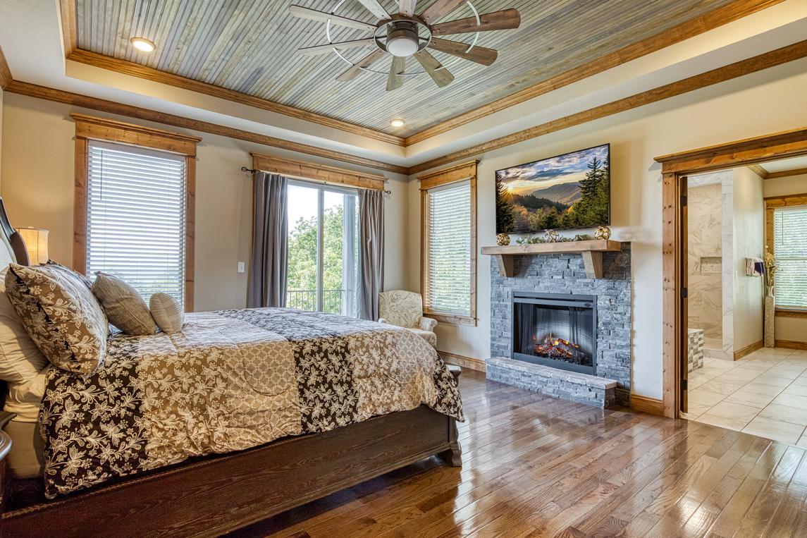 Rooms with a View - New Listing