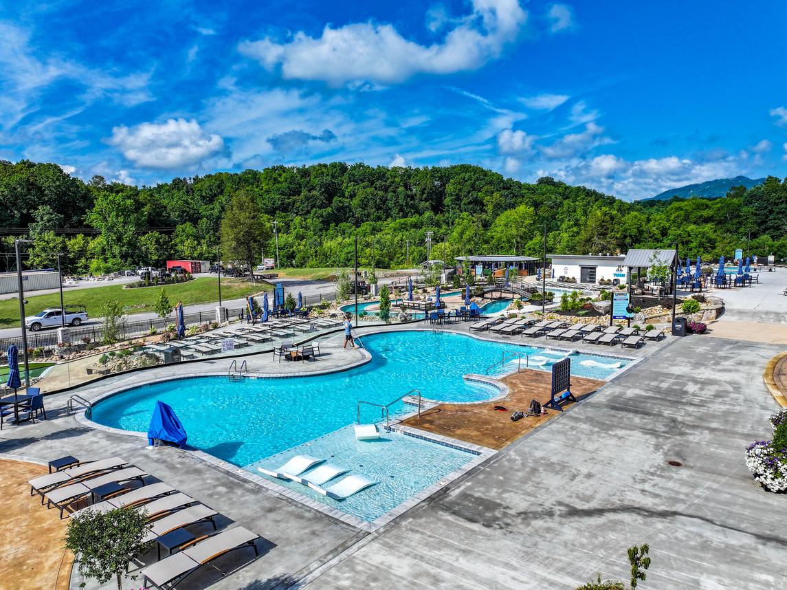 A Smoky Mountain Splash