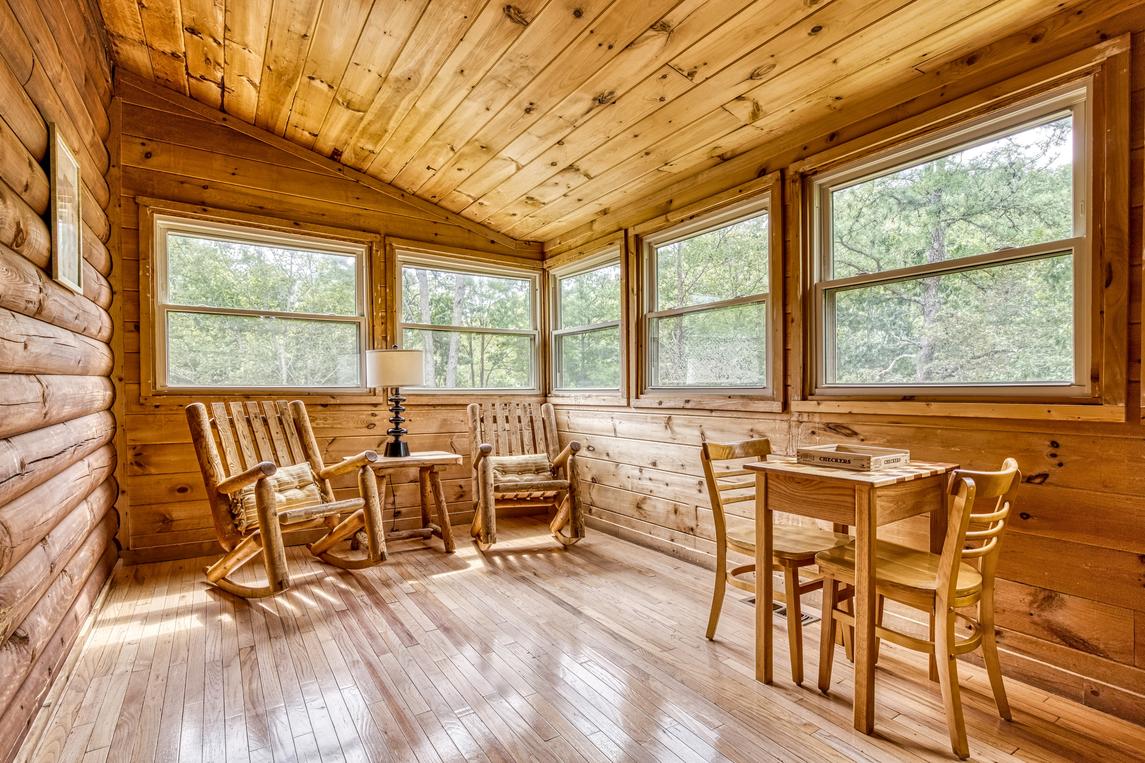 Glori's Retreat