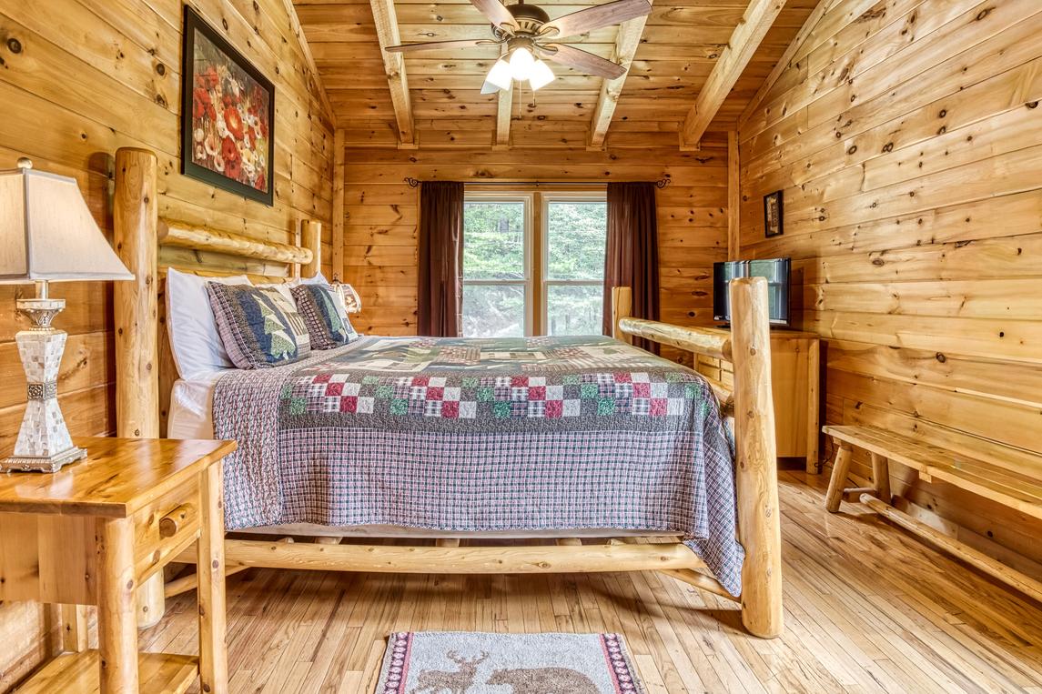 Glori's Retreat