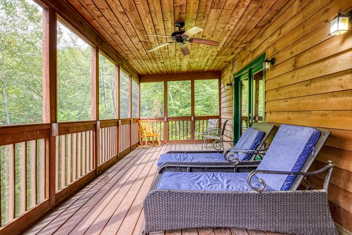 Glori's Retreat