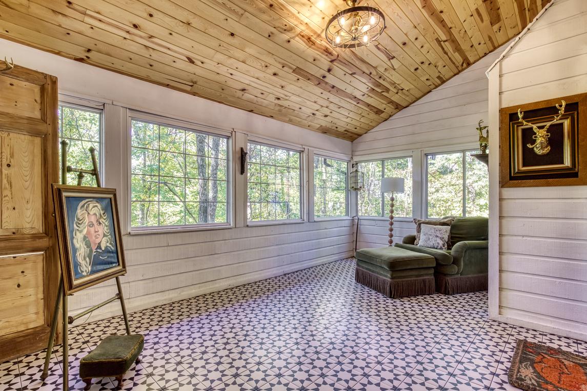 The Woodlands in TN - New Listing