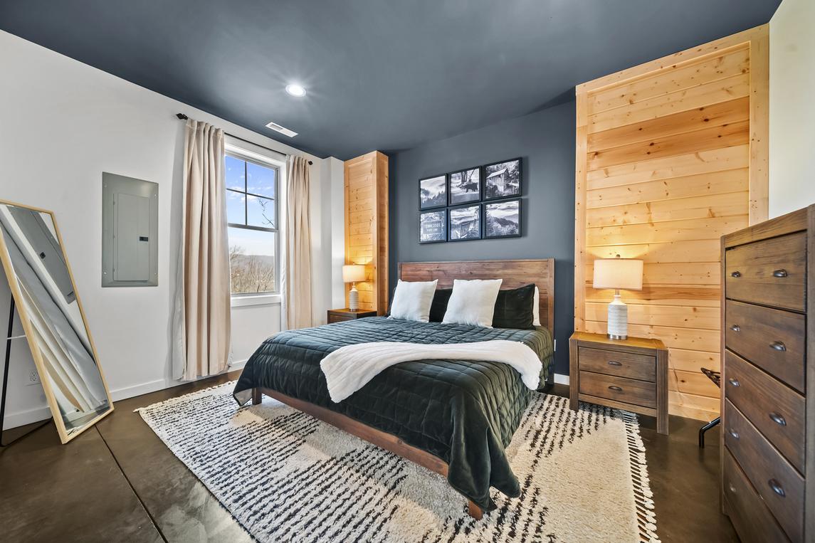 Ritzy Bear Lodge - New Listing