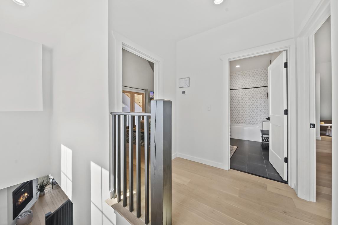 Ritzy Bear Lodge - New Listing