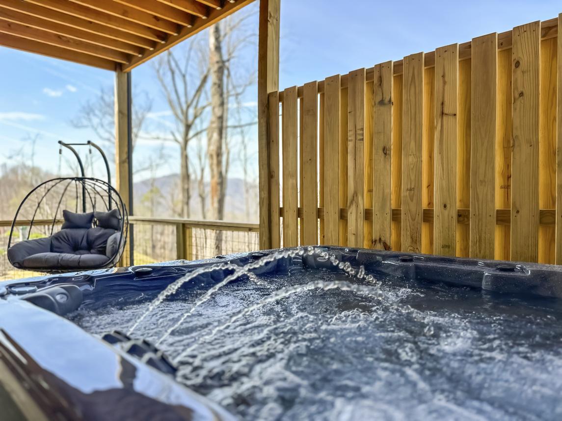 Ritzy Bear Lodge - New Listing