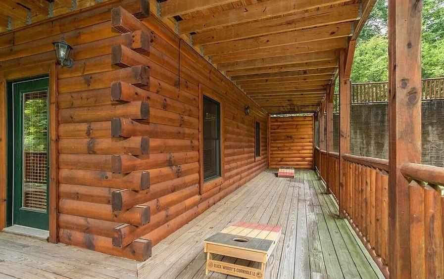 Smoky Serenity Chalet - New Lisiting