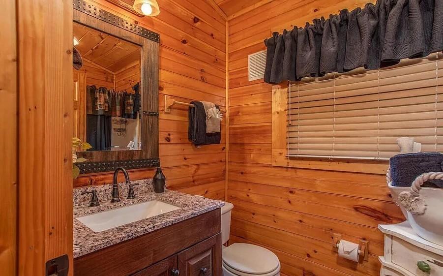 Smoky Serenity Chalet - New Lisiting