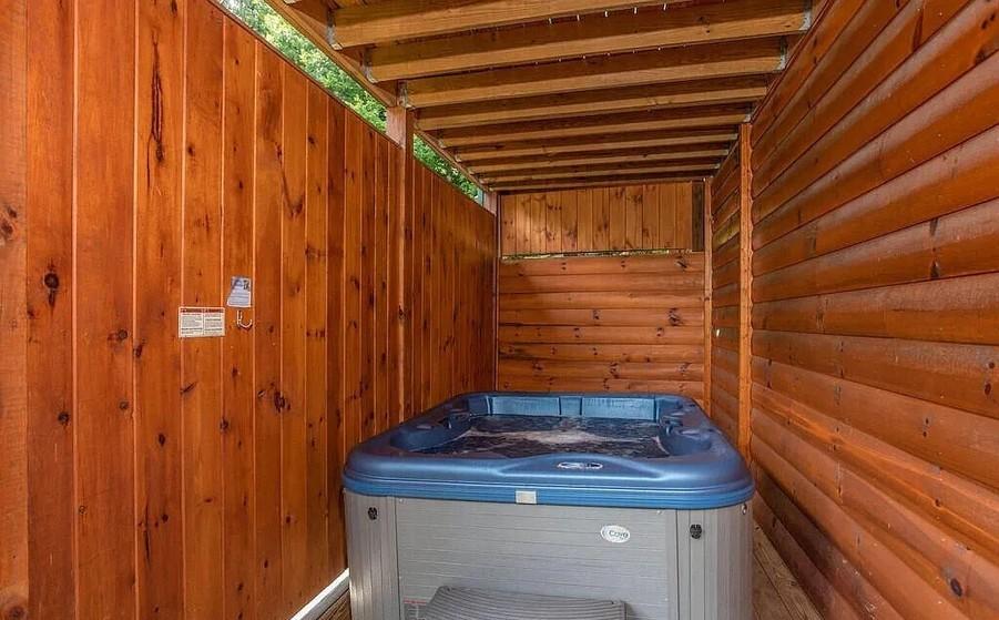 Smoky Serenity Chalet - New Lisiting