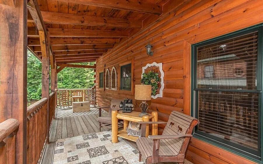 Smoky Serenity Chalet - New Lisiting