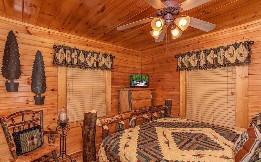 Smoky Serenity Chalet - New Lisiting