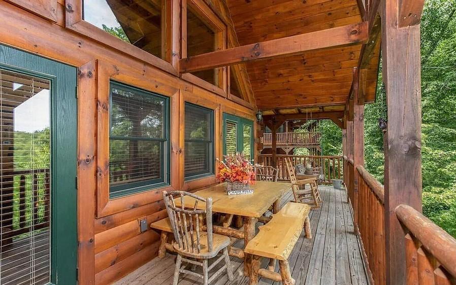 Smoky Serenity Chalet - New Lisiting