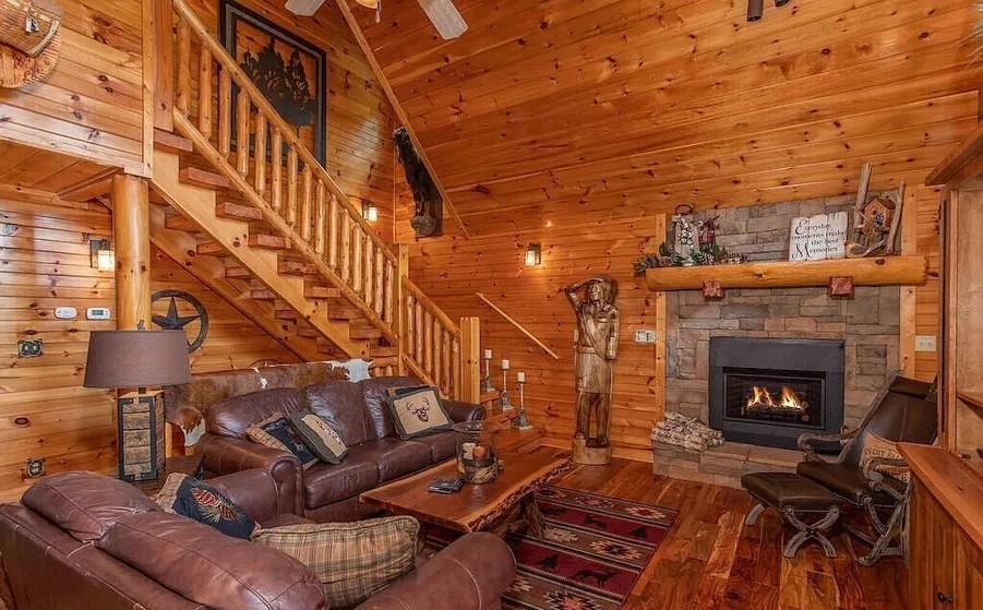 Smoky Serenity Chalet - New Lisiting