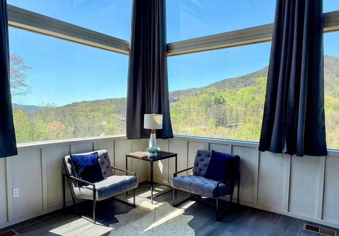 Summit Trails Retreat - New listing