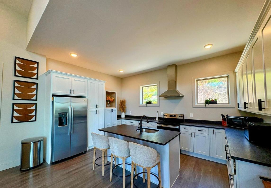 Summit Trails Retreat - New listing