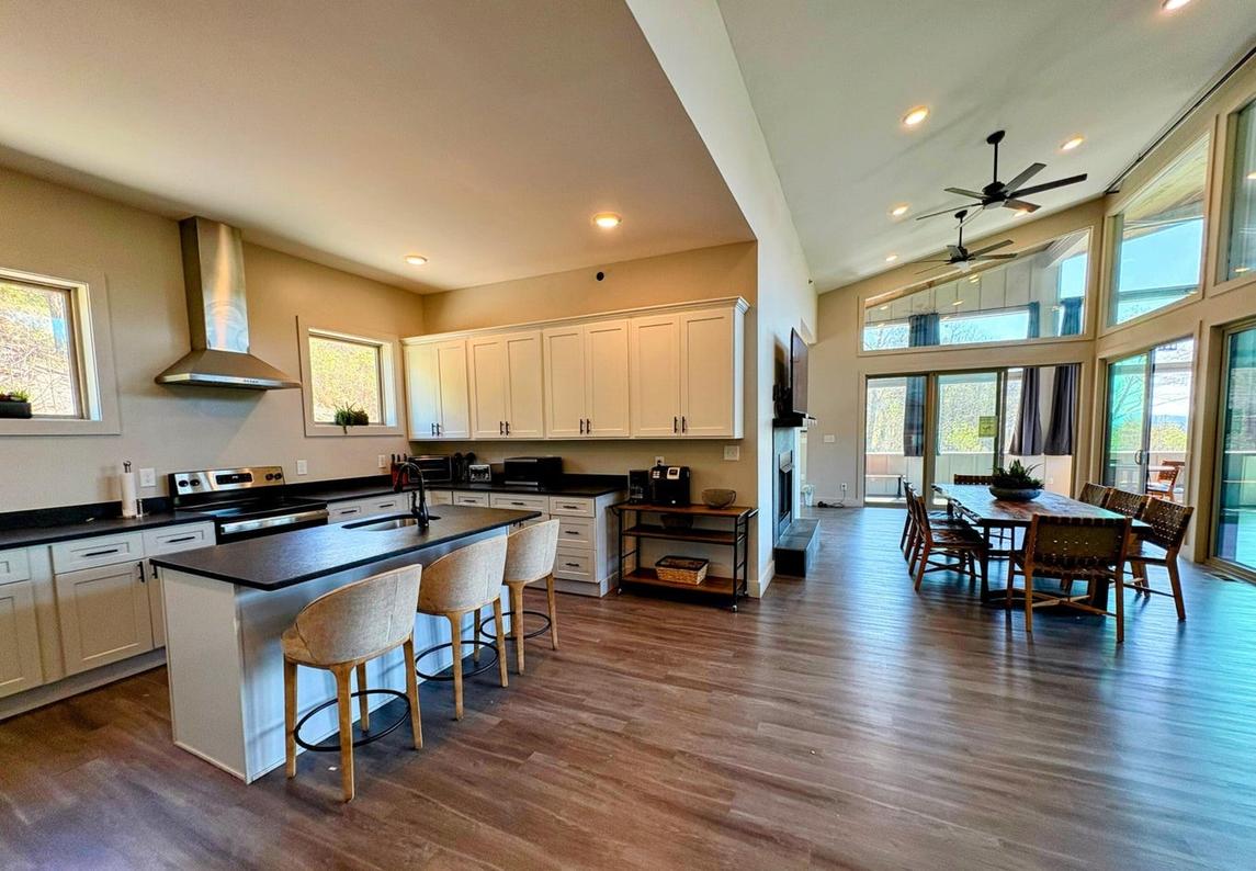 Summit Trails Retreat - New listing