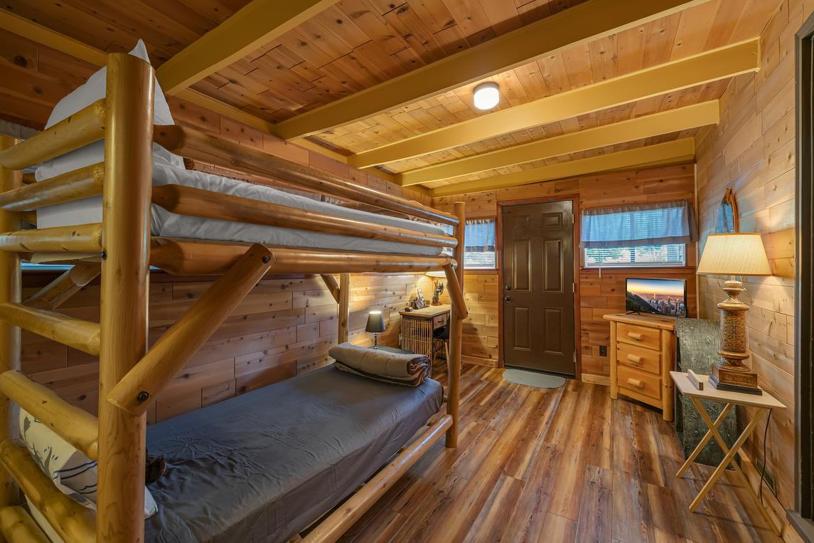 Bear Cub Retreat - New Listing