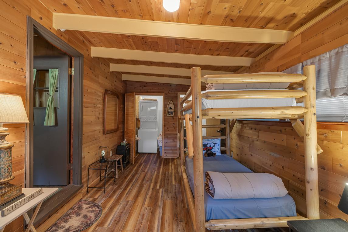 Bear Cub Retreat - New Listing