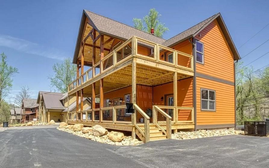 The Manor At Burg Hill - New Listing