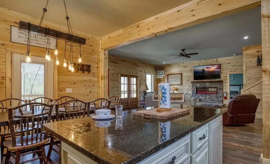 The Manor At Burg Hill - New Listing