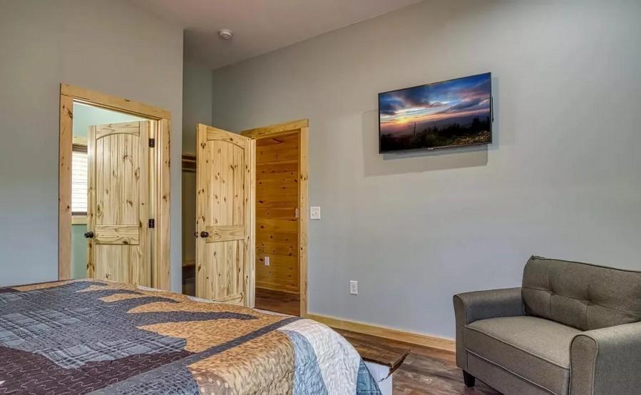 The Manor At Burg Hill - New Listing