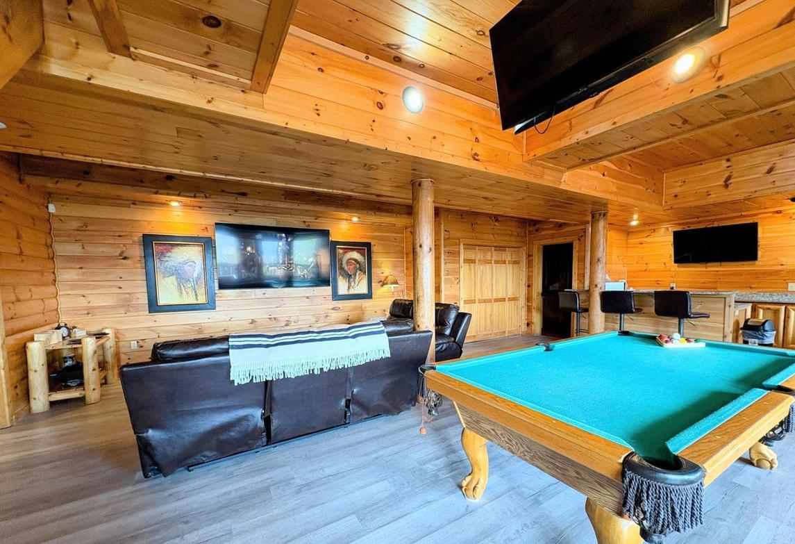 Heaven on a Hill - New Listing