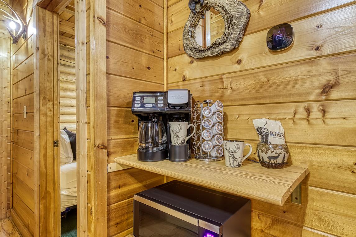 Majestic Bear Retreat - New Listing