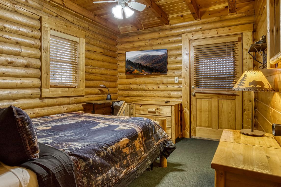 Majestic Bear Retreat - New Listing