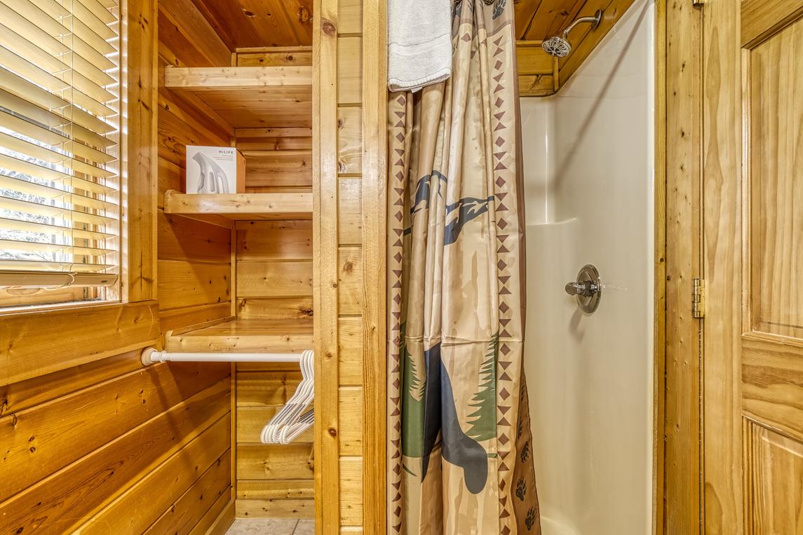 Majestic Bear Retreat - New Listing