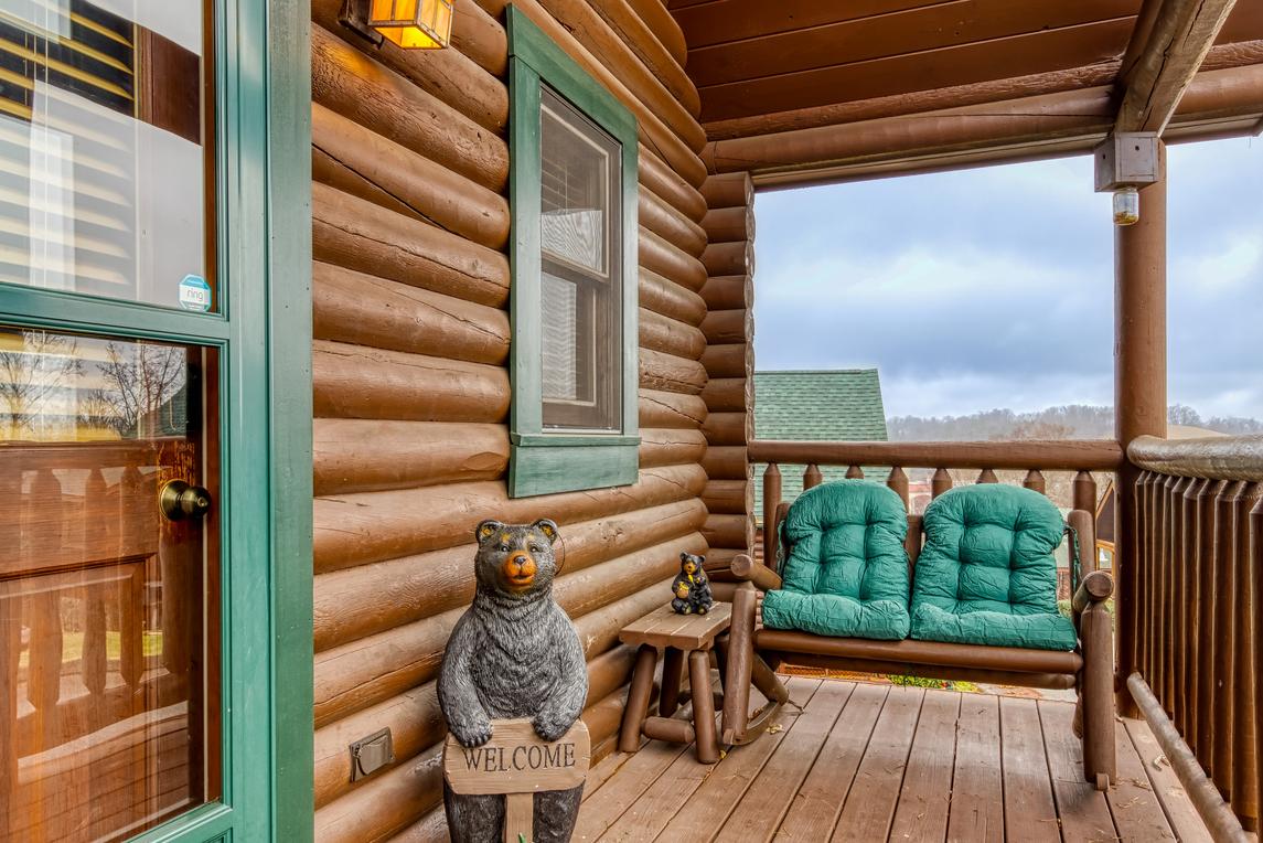 Majestic Bear Retreat - New Listing