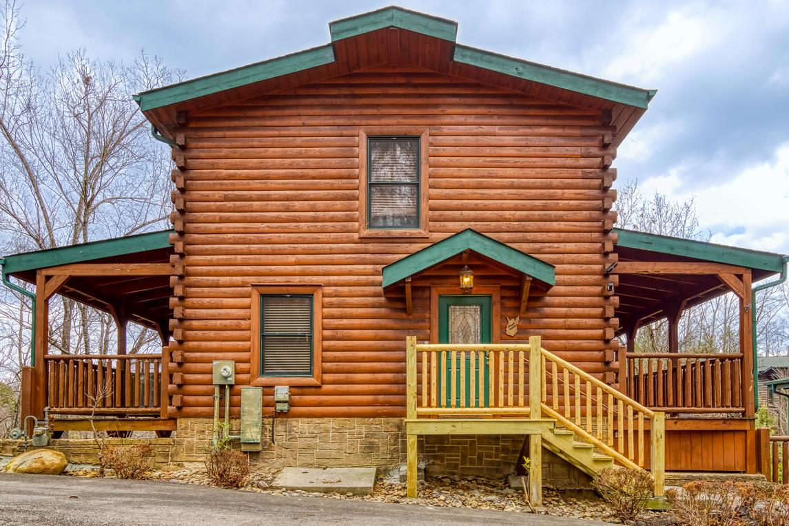 Smoky Serenity Chalet - New Listing