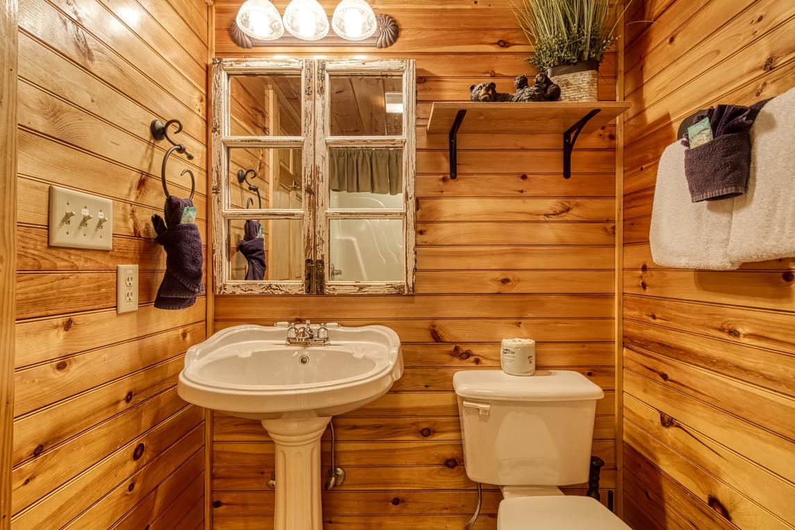 Smoky Serenity Chalet - New Listing