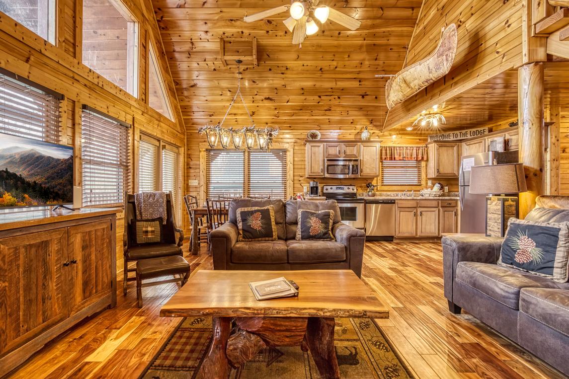 Smoky Serenity Chalet - New Listing