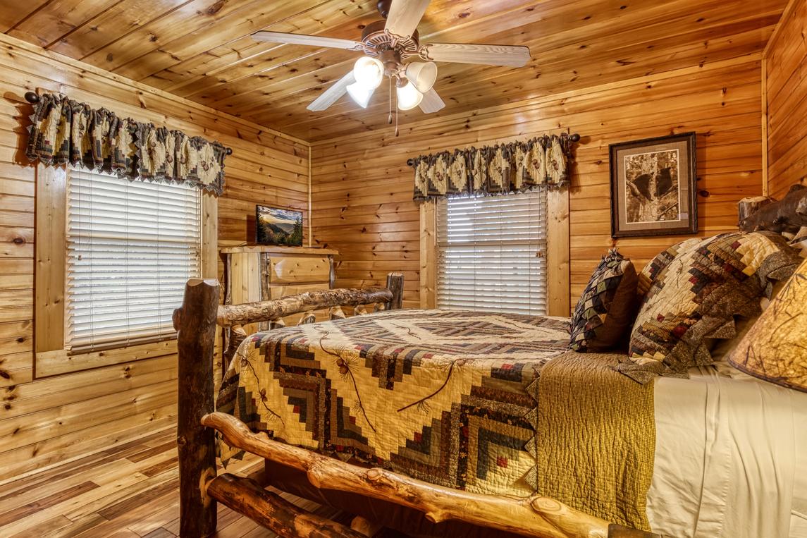 Smoky Serenity Chalet - New Listing