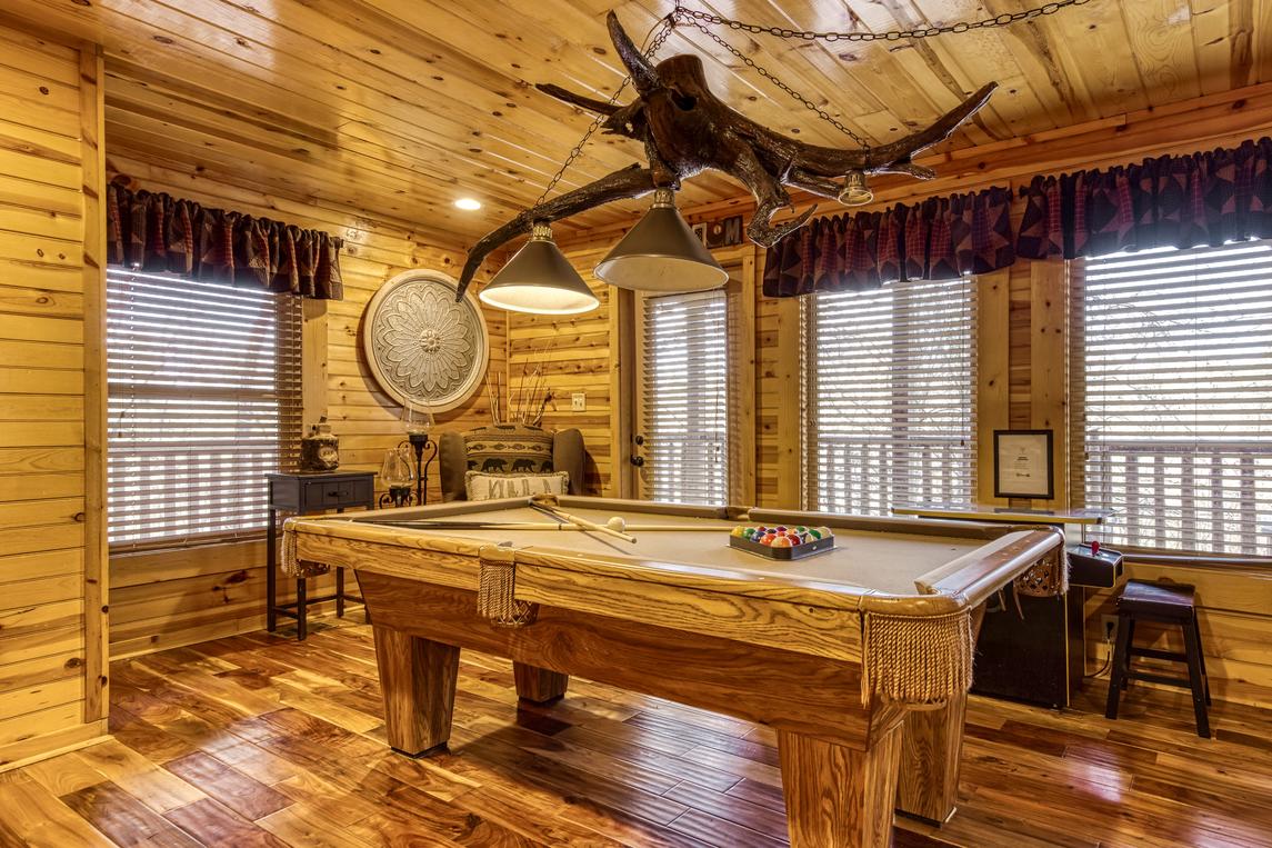 Smoky Serenity Chalet - New Listing