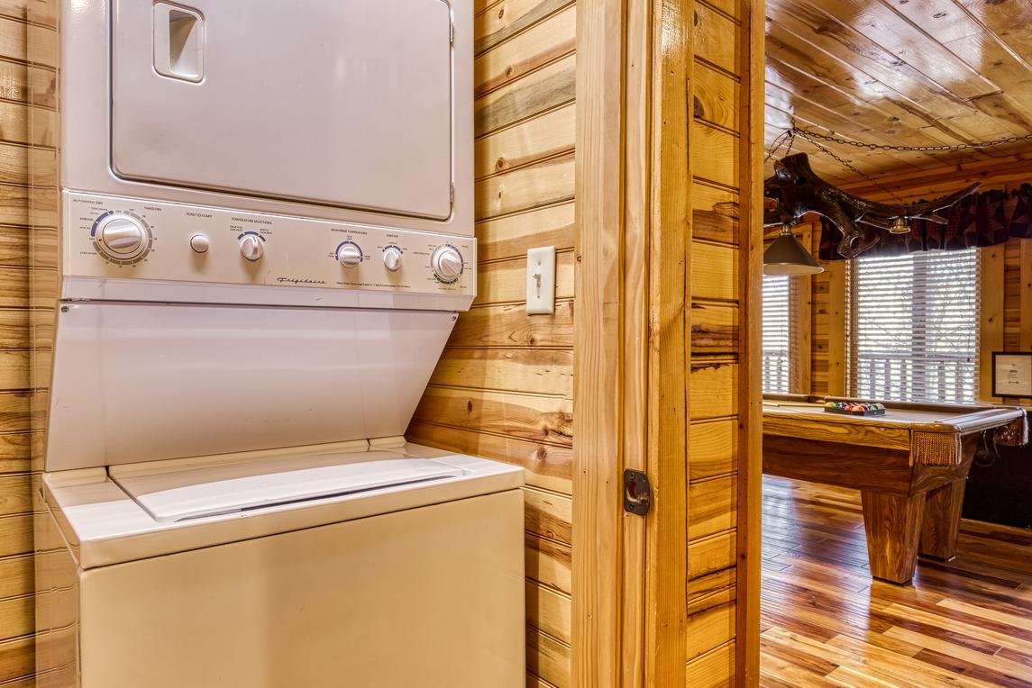 Smoky Serenity Chalet - New Listing