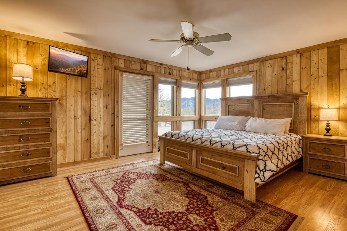 Mountain Vista - New Listing