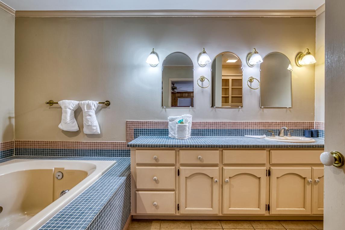 Mountain Vista - New Listing