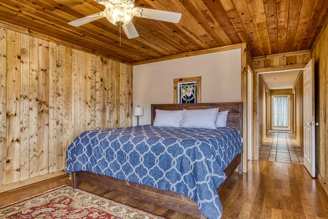 Mountain Vista - New Listing