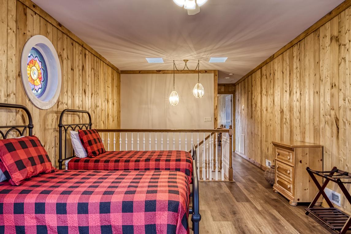 Mountain Vista - New Listing