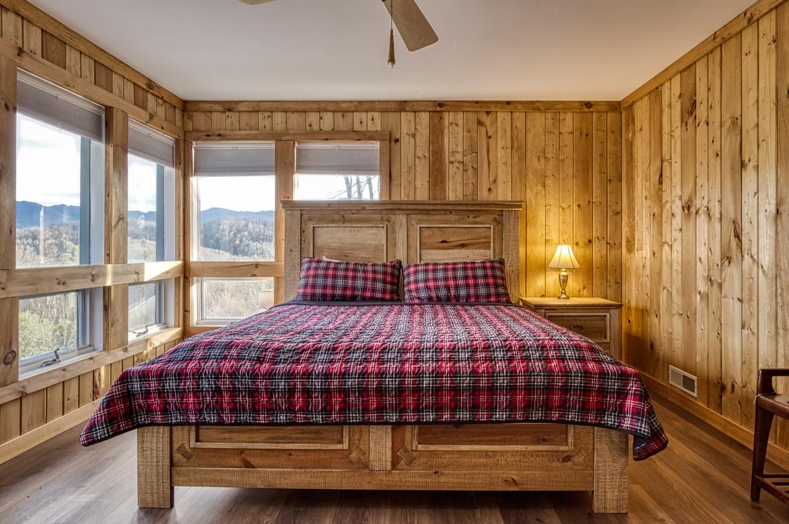 Mountain Vista - New Listing