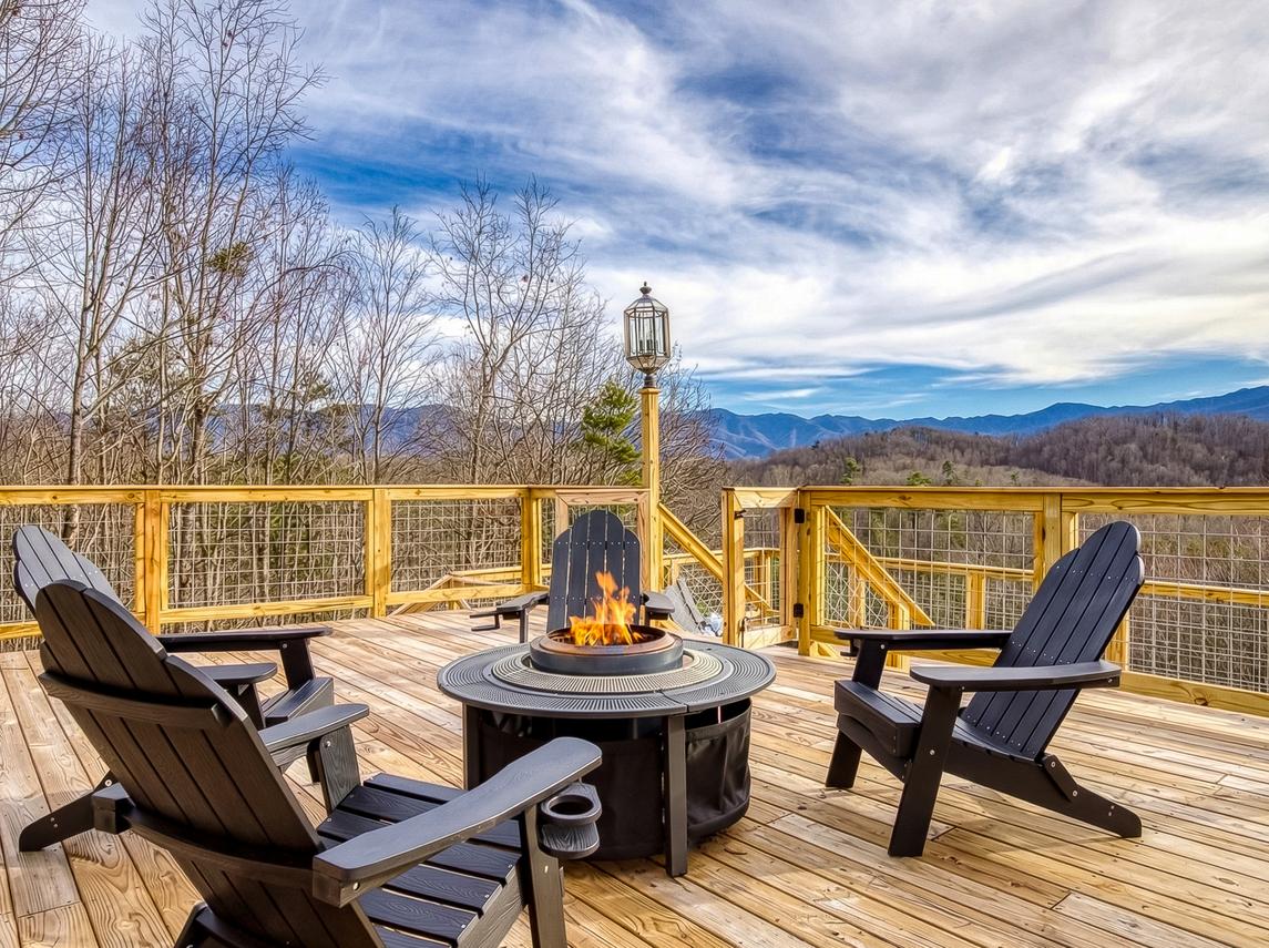 Mountain Vista - New Listing