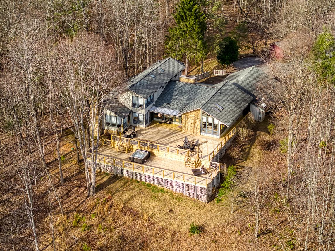 Mountain Vista - New Listing