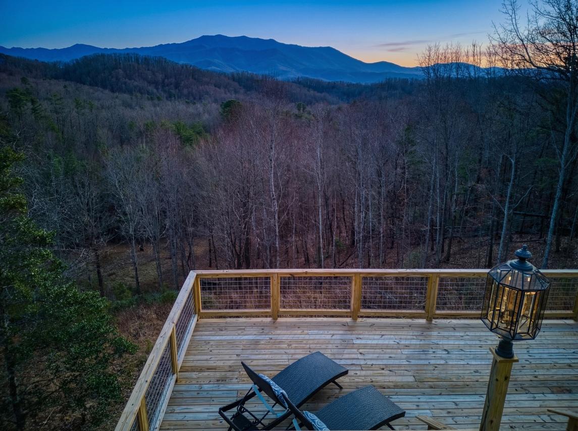 Mountain Vista - New Listing