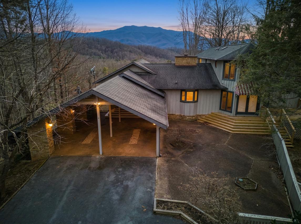 Mountain Vista - New Listing