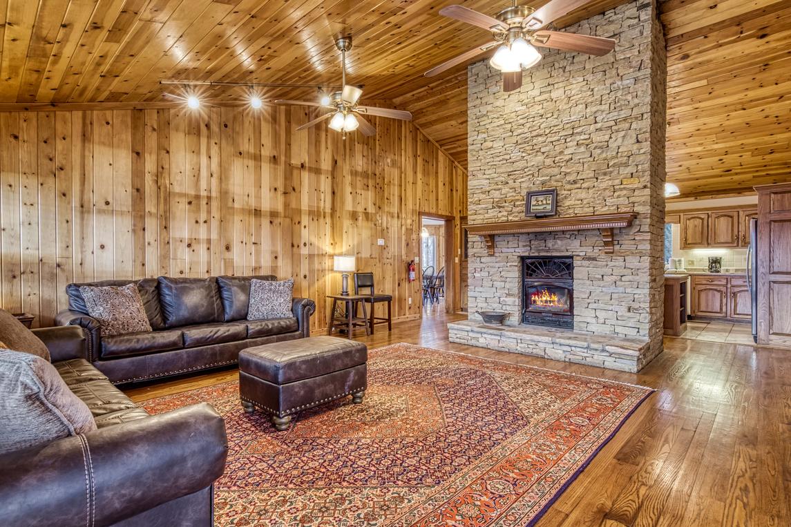 Mountain Vista - New Listing