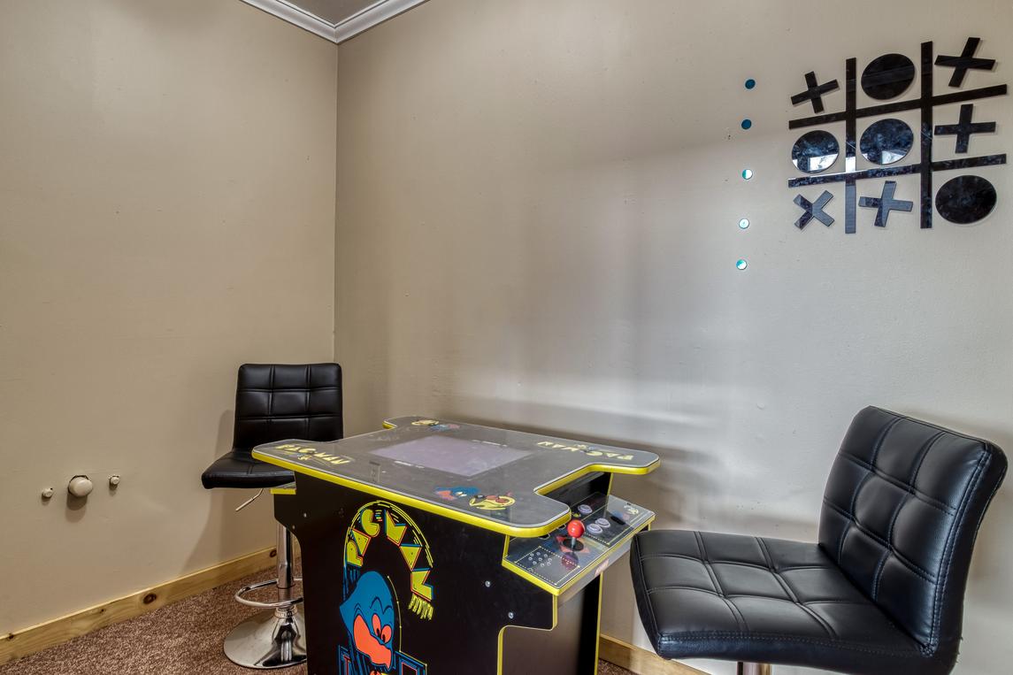 Mountain Vista - New Listing